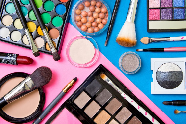 ¿Tienen caducidad los productos de maquillaje?