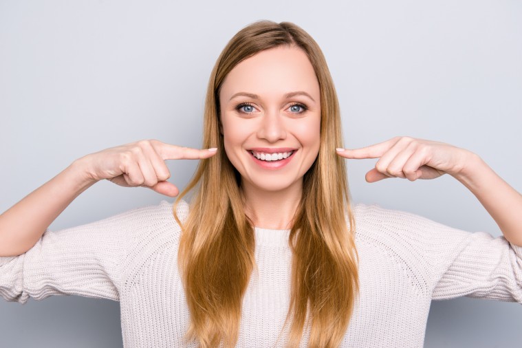 Principales consejos para tener unos dientes blancos perfectos